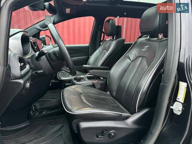 Черный Крайслер Пасифик, объемом двигателя 3.6 л и пробегом 233 тыс. км за 20350 $, фото 21 на Automoto.ua