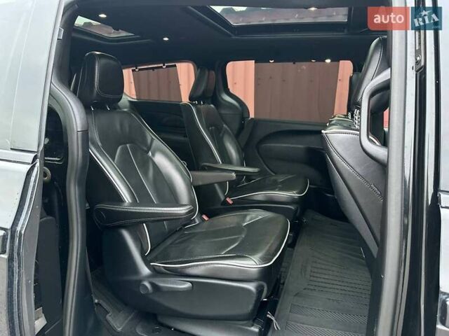 Черный Крайслер Пасифик, объемом двигателя 3.6 л и пробегом 233 тыс. км за 20350 $, фото 20 на Automoto.ua