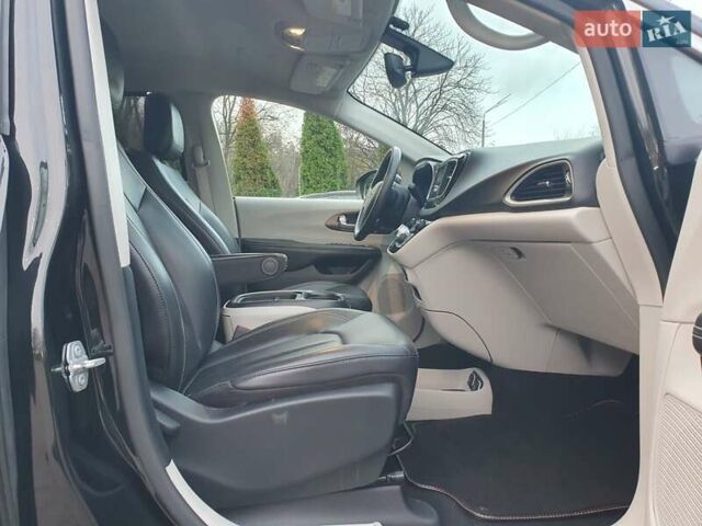 Черный Крайслер Пасифик, объемом двигателя 3.6 л и пробегом 104 тыс. км за 18999 $, фото 30 на Automoto.ua