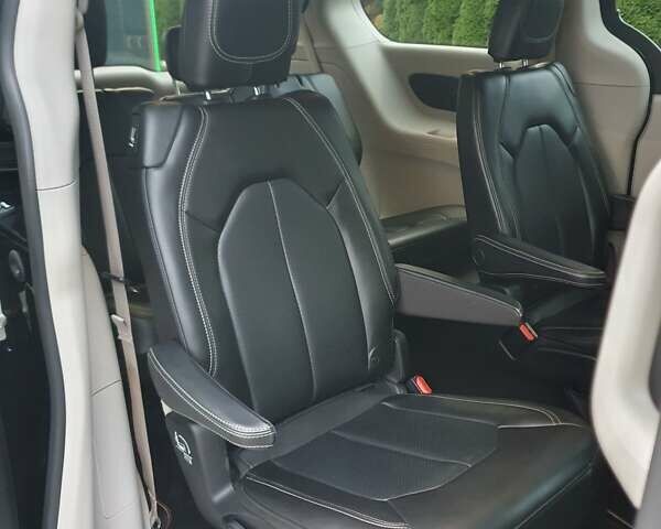 Черный Крайслер Пасифик, объемом двигателя 3.6 л и пробегом 104 тыс. км за 18999 $, фото 39 на Automoto.ua