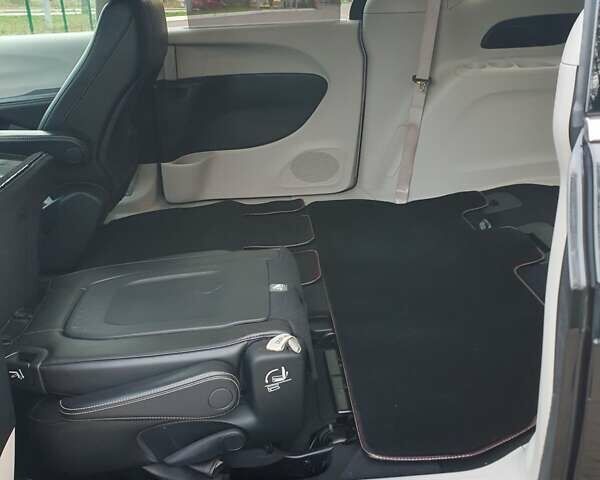 Черный Крайслер Пасифик, объемом двигателя 3.6 л и пробегом 104 тыс. км за 18999 $, фото 43 на Automoto.ua