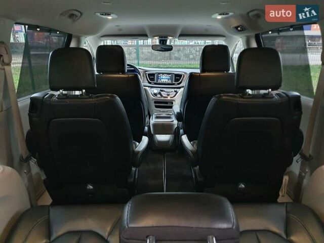 Черный Крайслер Пасифик, объемом двигателя 3.6 л и пробегом 104 тыс. км за 18999 $, фото 38 на Automoto.ua