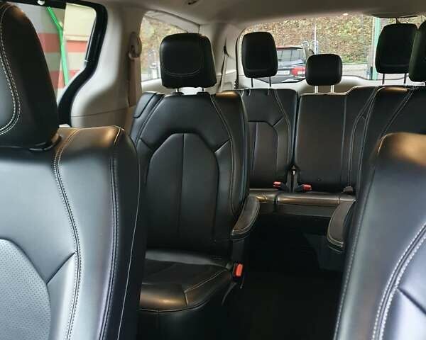 Черный Крайслер Пасифик, объемом двигателя 3.6 л и пробегом 104 тыс. км за 18999 $, фото 37 на Automoto.ua