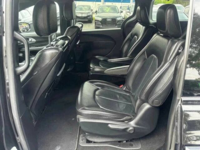 Черный Крайслер Пасифик, объемом двигателя 3.6 л и пробегом 24 тыс. км за 14700 $, фото 8 на Automoto.ua