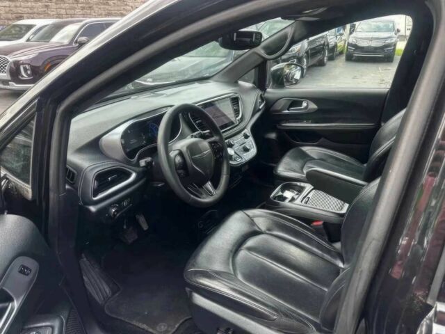 Черный Крайслер Пасифик, объемом двигателя 3.6 л и пробегом 24 тыс. км за 14700 $, фото 6 на Automoto.ua