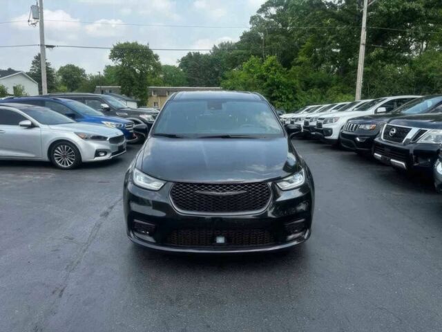 Черный Крайслер Пасифик, объемом двигателя 3.6 л и пробегом 24 тыс. км за 14700 $, фото 1 на Automoto.ua