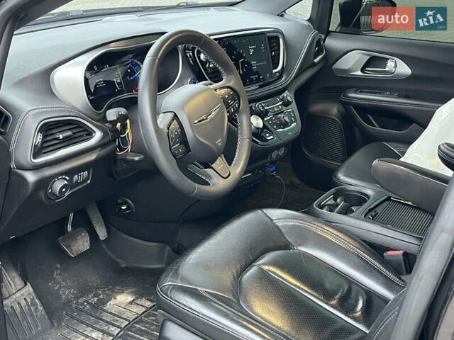 Черный Крайслер Пасифик, объемом двигателя 3.6 л и пробегом 23 тыс. км за 31000 $, фото 18 на Automoto.ua