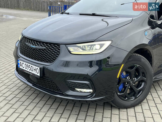 Черный Крайслер Пасифик, объемом двигателя 3.6 л и пробегом 23 тыс. км за 31000 $, фото 5 на Automoto.ua