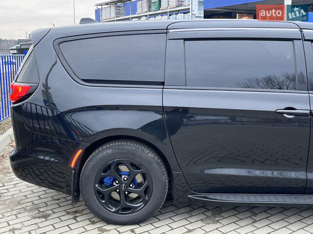 Черный Крайслер Пасифик, объемом двигателя 3.6 л и пробегом 23 тыс. км за 31000 $, фото 17 на Automoto.ua