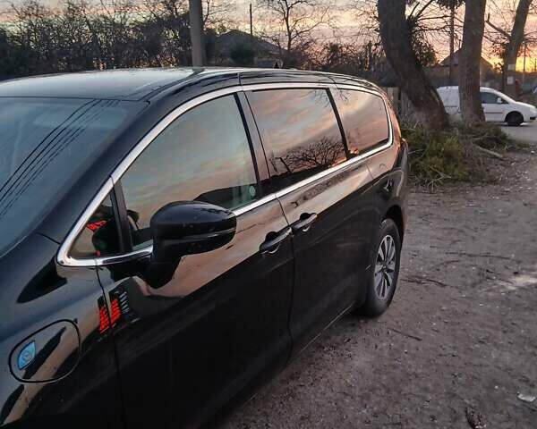 Чорний Крайслер Pacifica, об'ємом двигуна 3.6 л та пробігом 14 тис. км за 42300 $, фото 7 на Automoto.ua