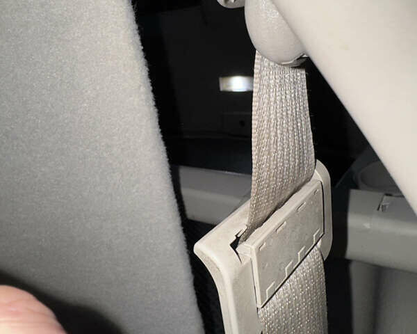 Чорний Крайслер Pacifica, об'ємом двигуна 3.52 л та пробігом 300 тис. км за 6000 $, фото 22 на Automoto.ua