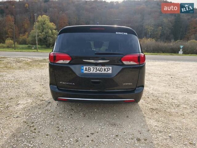 Чорний Крайслер Pacifica, об'ємом двигуна 3.61 л та пробігом 112 тис. км за 25638 $, фото 2 на Automoto.ua