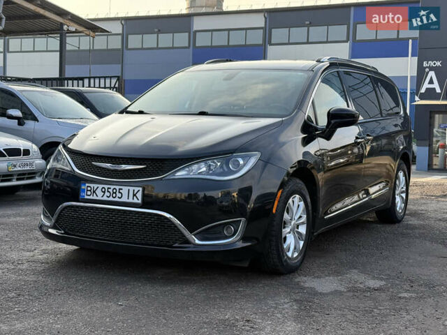 Чорний Крайслер Pacifica, об'ємом двигуна 3.6 л та пробігом 200 тис. км за 21950 $, фото 14 на Automoto.ua