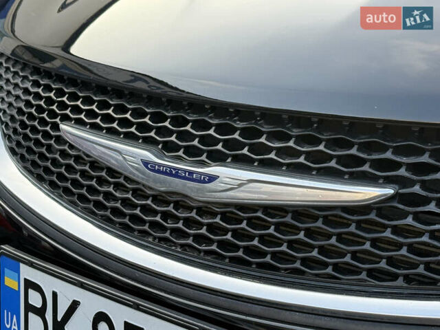 Чорний Крайслер Pacifica, об'ємом двигуна 3.6 л та пробігом 200 тис. км за 21950 $, фото 19 на Automoto.ua