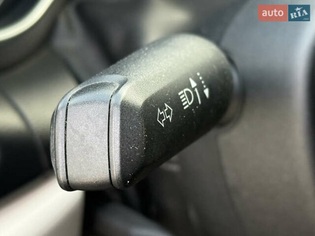 Чорний Крайслер Pacifica, об'ємом двигуна 3.6 л та пробігом 200 тис. км за 21950 $, фото 60 на Automoto.ua