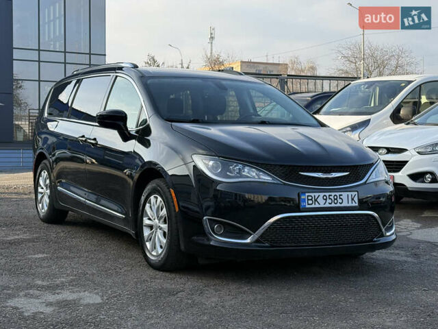 Чорний Крайслер Pacifica, об'ємом двигуна 3.6 л та пробігом 200 тис. км за 21950 $, фото 5 на Automoto.ua