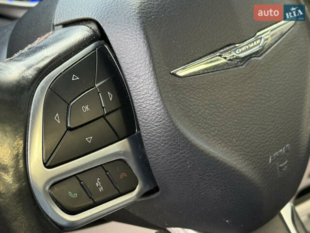 Чорний Крайслер Pacifica, об'ємом двигуна 3.6 л та пробігом 200 тис. км за 21950 $, фото 62 на Automoto.ua