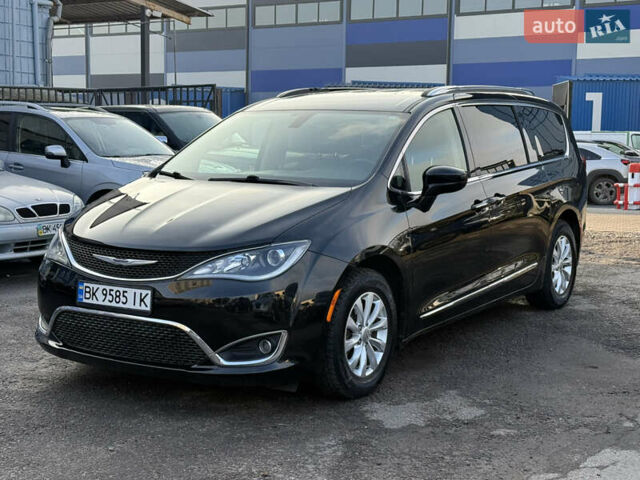 Чорний Крайслер Pacifica, об'ємом двигуна 3.6 л та пробігом 200 тис. км за 21950 $, фото 13 на Automoto.ua