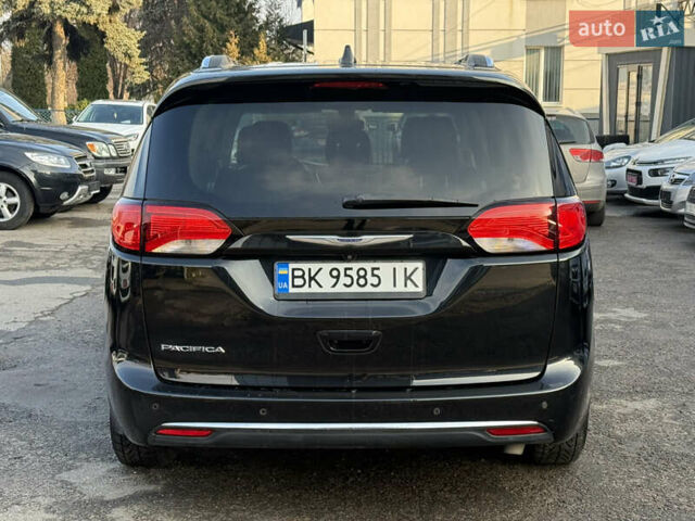 Чорний Крайслер Pacifica, об'ємом двигуна 3.6 л та пробігом 200 тис. км за 21950 $, фото 9 на Automoto.ua