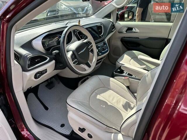 Червоний Крайслер Pacifica, об'ємом двигуна 3.6 л та пробігом 237 тис. км за 24790 $, фото 17 на Automoto.ua
