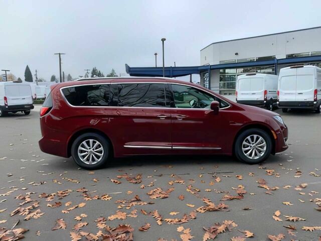 Красный Крайслер Пасифик, объемом двигателя 3.6 л и пробегом 44 тыс. км за 5000 $, фото 6 на Automoto.ua