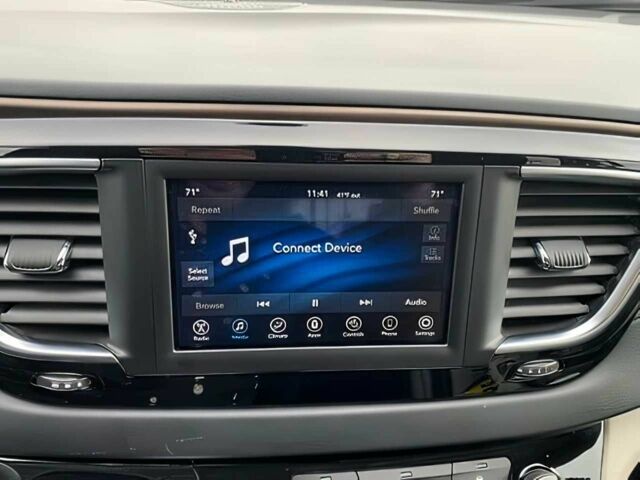 Красный Крайслер Пасифик, объемом двигателя 3.6 л и пробегом 44 тыс. км за 5000 $, фото 9 на Automoto.ua