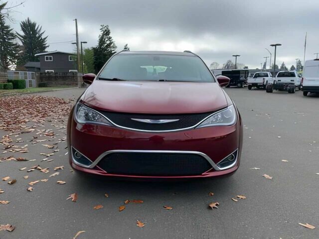 Красный Крайслер Пасифик, объемом двигателя 3.6 л и пробегом 44 тыс. км за 5000 $, фото 1 на Automoto.ua