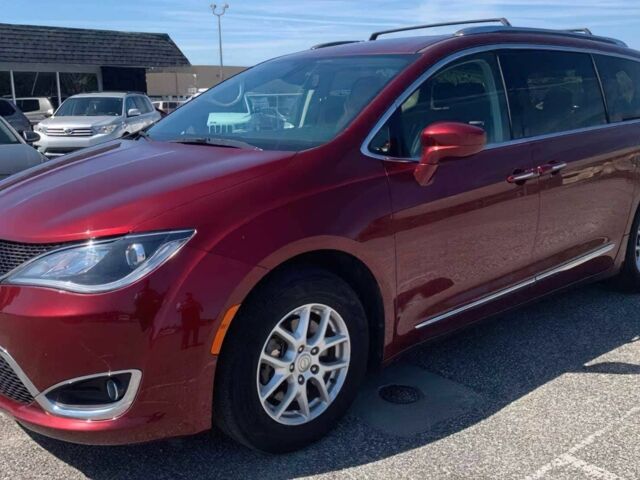 Красный Крайслер Пасифик, объемом двигателя 3.6 л и пробегом 48 тыс. км за 11200 $, фото 2 на Automoto.ua