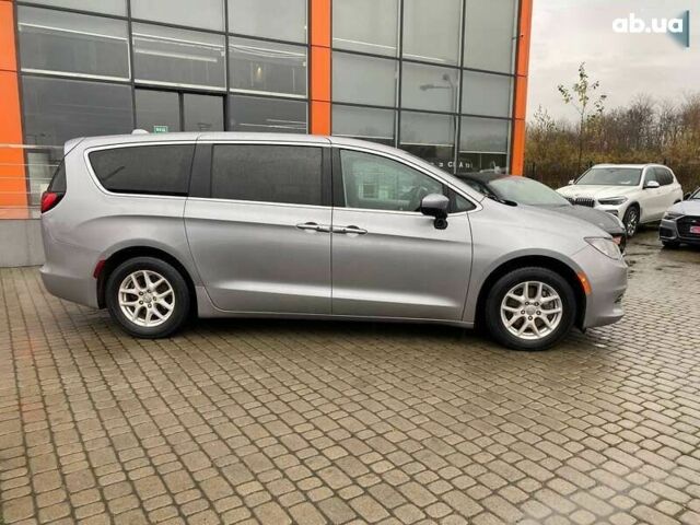 Крайслер Пасифик, объемом двигателя 0 л и пробегом 199 тыс. км за 13400 $, фото 7 на Automoto.ua