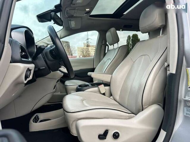 Крайслер Пасифик, объемом двигателя 0 л и пробегом 156 тыс. км за 22990 $, фото 21 на Automoto.ua