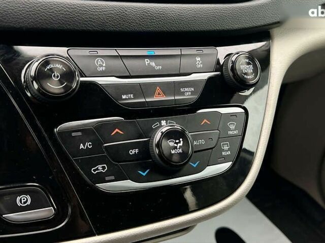 Крайслер Pacifica, об'ємом двигуна 3.6 л та пробігом 106 тис. км за 24400 $, фото 16 на Automoto.ua