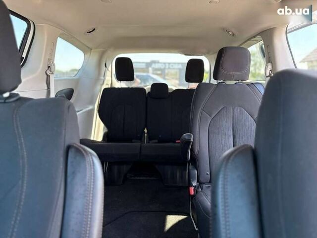 Крайслер Пасифик, объемом двигателя 3.6 л и пробегом 158 тыс. км за 10800 $, фото 8 на Automoto.ua