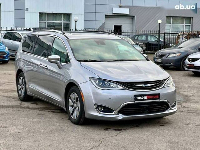 Крайслер Pacifica, об'ємом двигуна 0 л та пробігом 156 тис. км за 22390 $, фото 1 на Automoto.ua