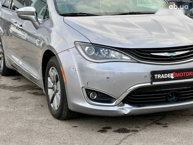 Крайслер Pacifica, об'ємом двигуна 0 л та пробігом 156 тис. км за 22390 $, фото 2 на Automoto.ua