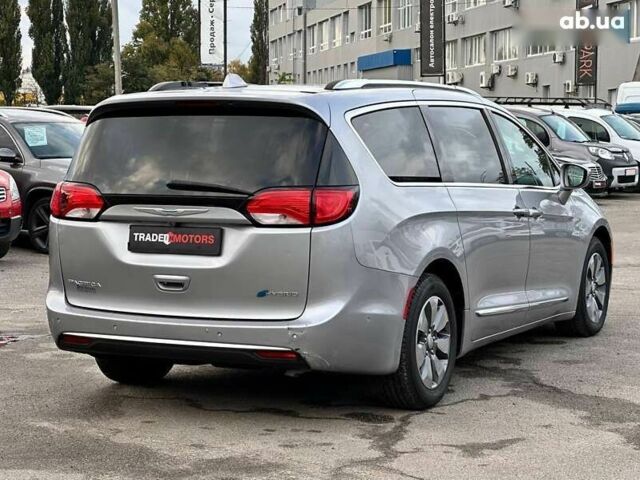 Крайслер Пасифик, объемом двигателя 0 л и пробегом 156 тыс. км за 22990 $, фото 14 на Automoto.ua