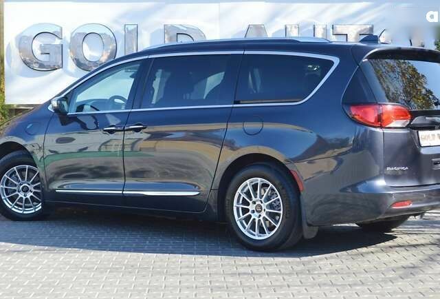 Крайслер Пасифик, объемом двигателя 0 л и пробегом 43 тыс. км за 28500 $, фото 9 на Automoto.ua