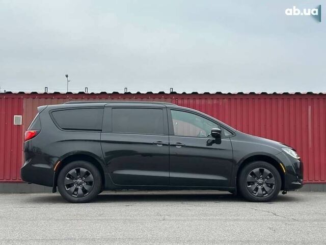 Крайслер Pacifica, об'ємом двигуна 0 л та пробігом 233 тис. км за 20350 $, фото 2 на Automoto.ua