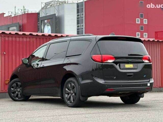 Крайслер Pacifica, об'ємом двигуна 0 л та пробігом 233 тис. км за 20350 $, фото 6 на Automoto.ua