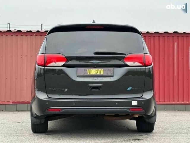 Крайслер Pacifica, об'ємом двигуна 0 л та пробігом 233 тис. км за 20350 $, фото 3 на Automoto.ua