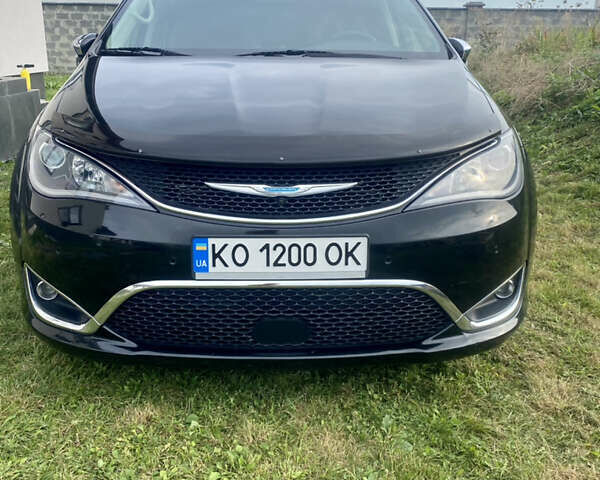 Крайслер Pacifica, об'ємом двигуна 3.6 л та пробігом 200 тис. км за 40000 $, фото 11 на Automoto.ua