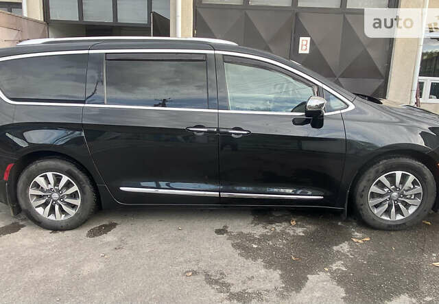 Крайслер Pacifica, об'ємом двигуна 3.6 л та пробігом 200 тис. км за 40000 $, фото 7 на Automoto.ua