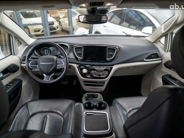 Крайслер Pacifica, об'ємом двигуна 3.6 л та пробігом 135 тис. км за 28000 $, фото 21 на Automoto.ua