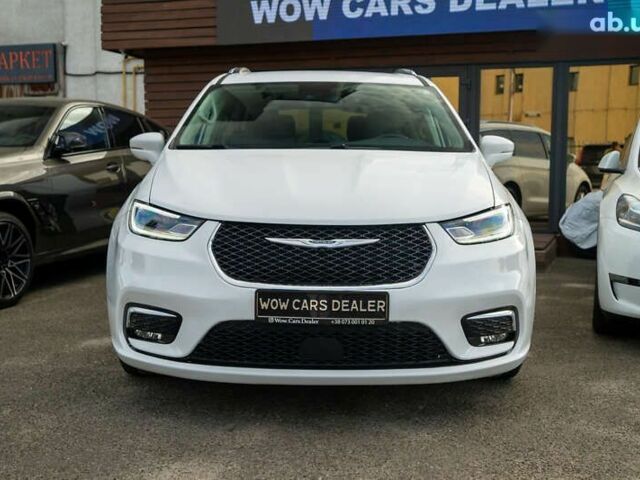 Крайслер Pacifica, об'ємом двигуна 3.6 л та пробігом 135 тис. км за 28000 $, фото 1 на Automoto.ua