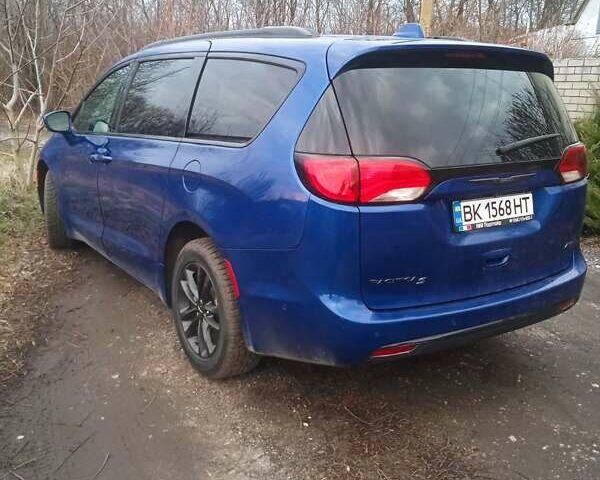 Крайслер Pacifica, об'ємом двигуна 3.61 л та пробігом 10 тис. км за 33000 $, фото 2 на Automoto.ua