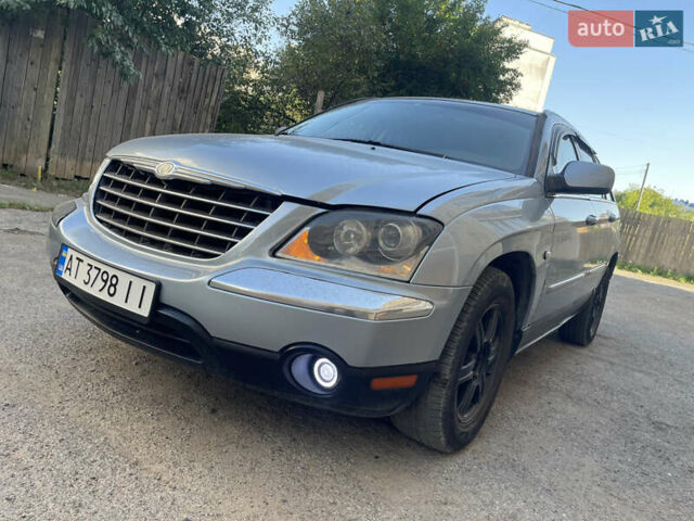 Серый Крайслер Пасифик, объемом двигателя 3.5 л и пробегом 300 тыс. км за 6200 $, фото 1 на Automoto.ua