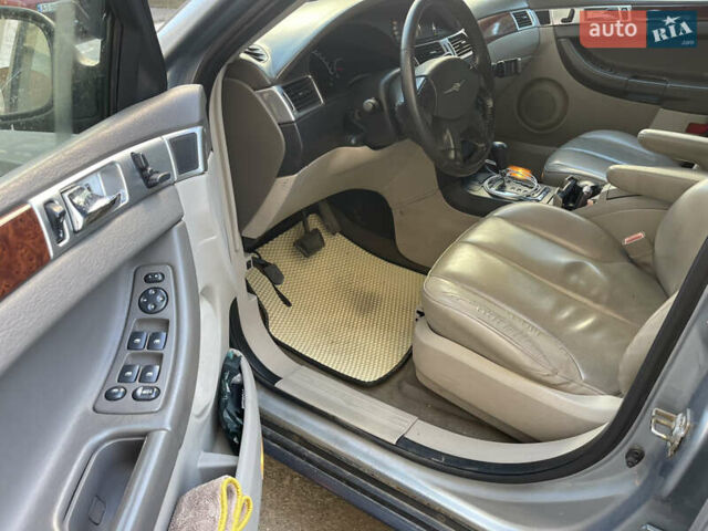 Серый Крайслер Пасифик, объемом двигателя 3.5 л и пробегом 300 тыс. км за 6200 $, фото 13 на Automoto.ua