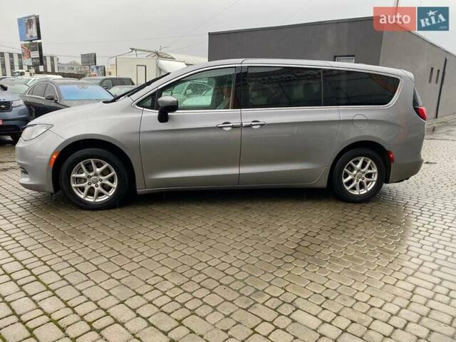 Сірий Крайслер Pacifica, об'ємом двигуна 3.6 л та пробігом 199 тис. км за 13400 $, фото 3 на Automoto.ua