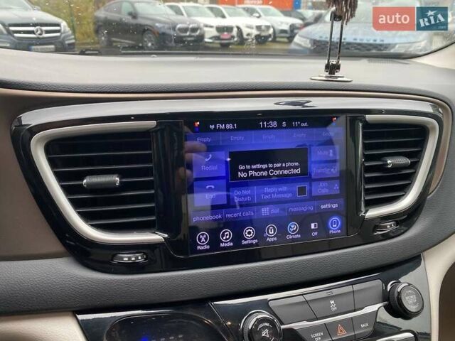 Сірий Крайслер Pacifica, об'ємом двигуна 3.6 л та пробігом 199 тис. км за 13400 $, фото 15 на Automoto.ua