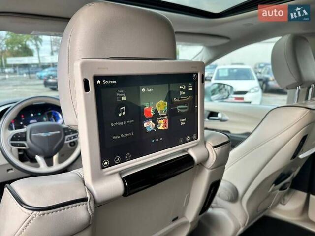 Серый Крайслер Пасифик, объемом двигателя 3.61 л и пробегом 156 тыс. км за 22990 $, фото 48 на Automoto.ua