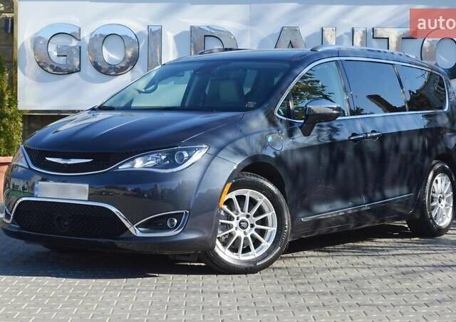 Серый Крайслер Пасифик, объемом двигателя 3.6 л и пробегом 43 тыс. км за 28500 $, фото 4 на Automoto.ua